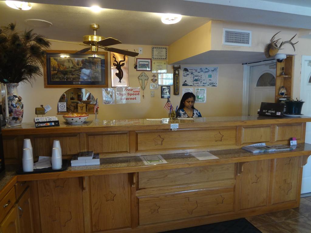 Antlers Inn Goliad Ngoại thất bức ảnh